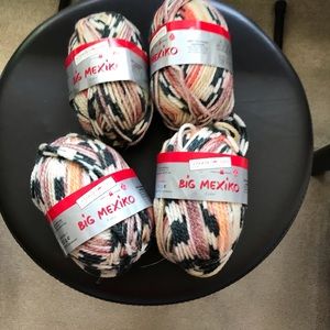 Beautiful soft super wash yarn 🧶🥰